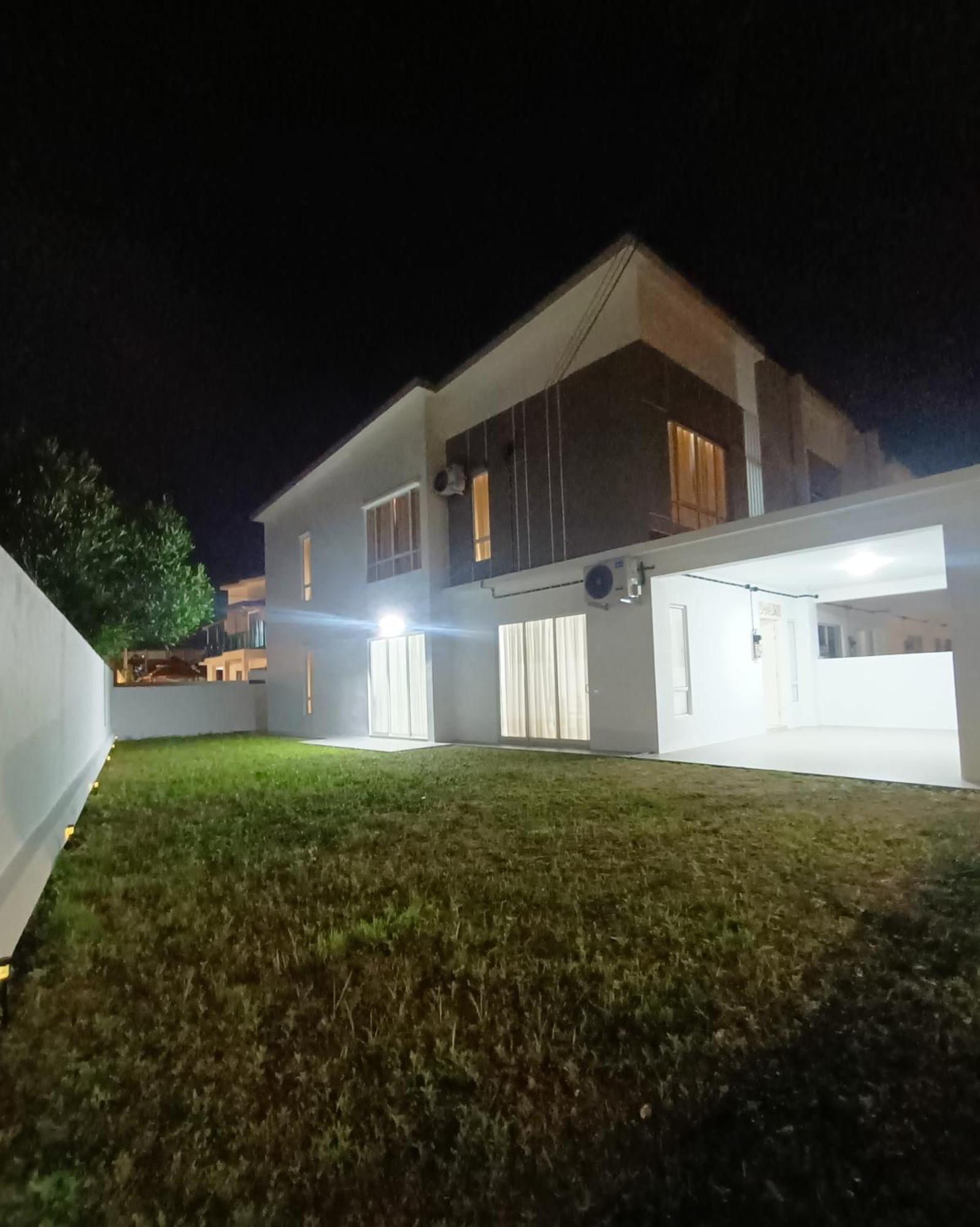 Bungavilla Resthouse Sendayan Port Dickson Esterno foto